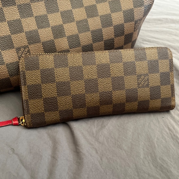 Louis Vuitton Bag and Wallet Set - Picture 3 of 3
